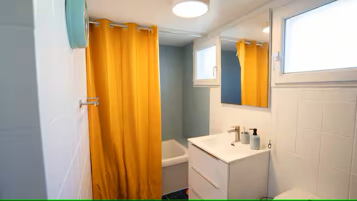 Salle de bain 1